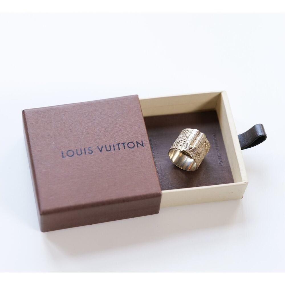 Louis Vuitton "Bijoux Fantaisie" Vintage Gold Tone LV Logo Mesh Wide Ring